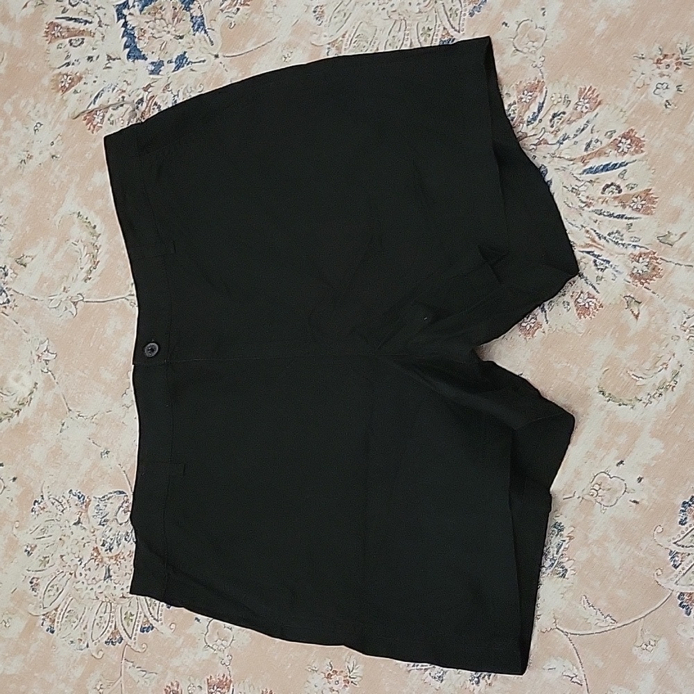 A New Day black stretch chino shorts 5" inseam classic 4 pocket zipper 18 NEW…